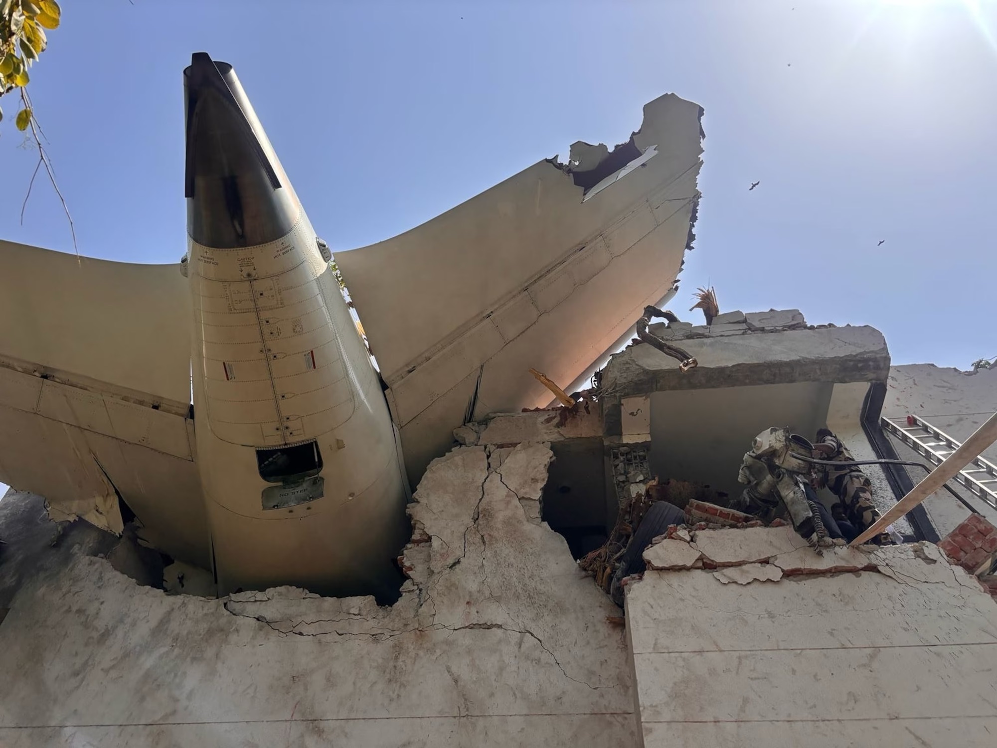 Tragjedia me avionin në Indi, defekti në sediljen e pilotit rrëzoi Beoing-un me 247 të vdekur! Çfarë zbuloi kutia e zezë?