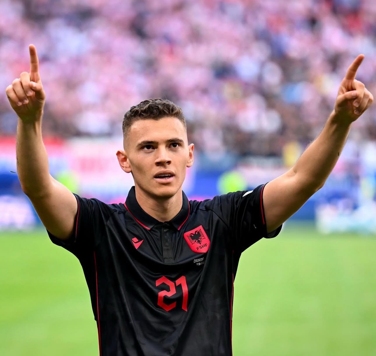 “Lë Kombëtaren për Kristjan Asllanin! Lëvizja e papritur e trajnerit serb trondit opinionin!”