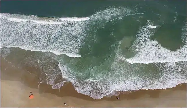 Avoid Calm Spots at the Beach – Here’s Why