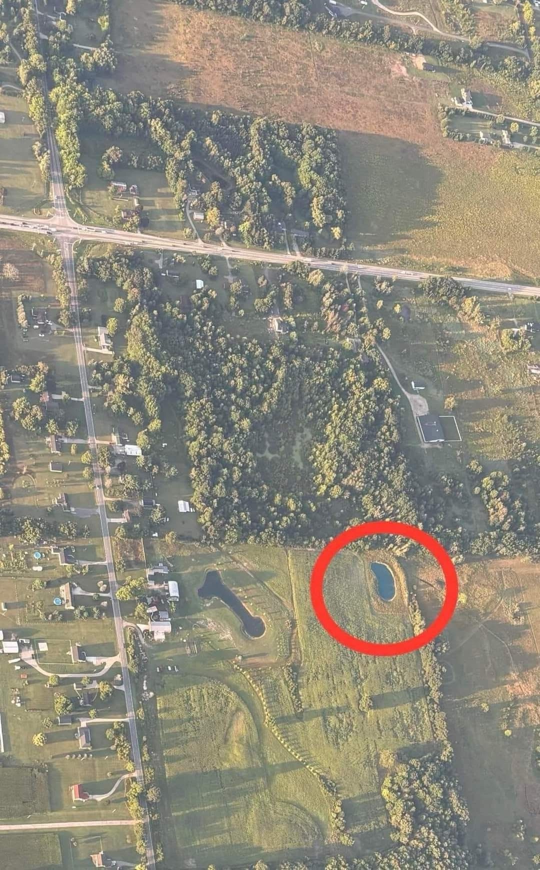 📰 “Aerial Photo of Countryside Goes Viral for Hilarious Reason”