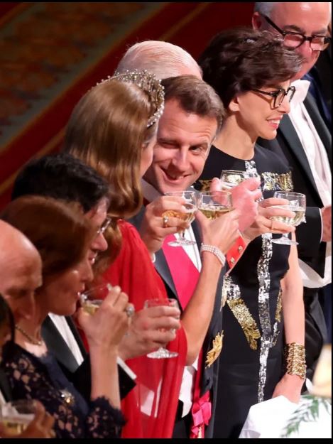 Did Macron Wink at Kate Middleton? The Photo Going Viral Across the Internet