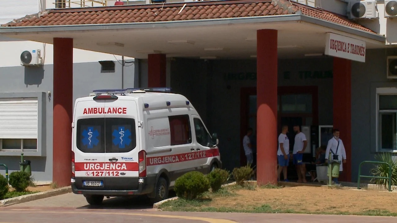 17-vjeçarja plagosi veten me armë zjarri në Vlorë! Arrestohet babai, nën hetim gjyshi