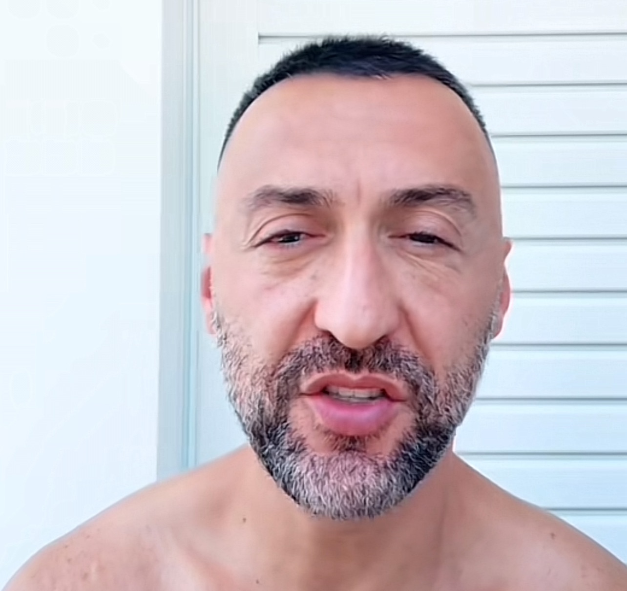 🎤 G Bani Flet për Kosovën , Kosovarët  shpërthen pas anulimit të dy koncerteve dhe i thotë të gjitha LIVE!