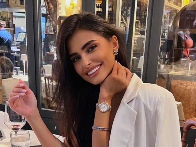 Jetë luksi me k*kainë e mijëra euro, cila është gazetarja  që kishte lidhje me kriminelët në Itali