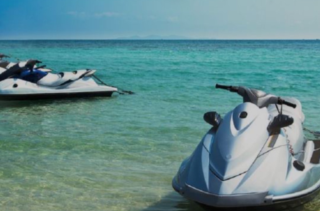 Sherr i dhunshëm mes tre personave në Ksamil, shkak u bë marrja me qira e një mjeti Jet-Ski